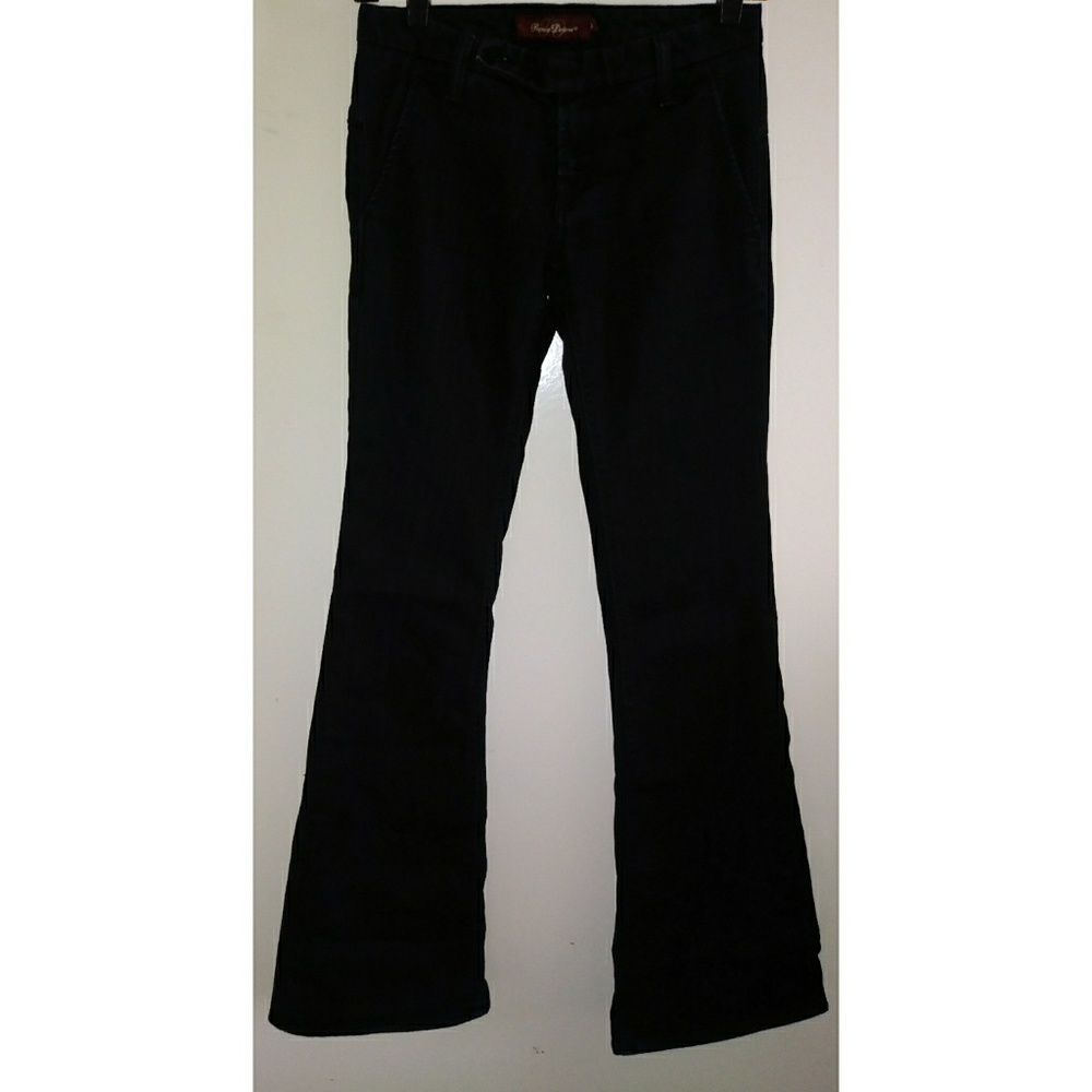 Raven Denim in Vamp